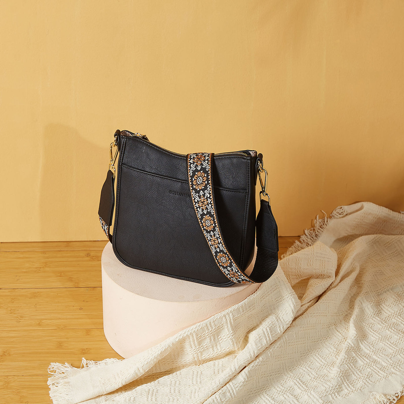 Crossbody Bag In Navy With Interchangeable Straps by B & Floss